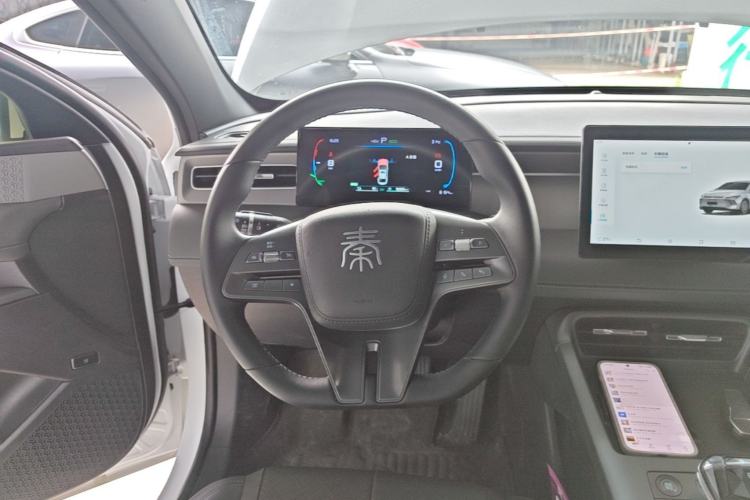 Used BYD Qin PLUS 2025 DM-i Smart Drive 55KM Leading Model Steering Wheel