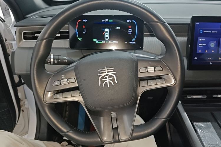 Used BYD Qin PLUS 2025 DM-i Smart Drive 55KM Leading Model Steering Wheel