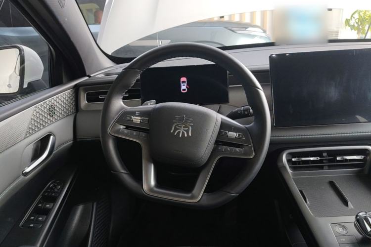 Used BYD Qin PLUS 2025 DM-i Smart Drive 55KM Beyond Model Steering Wheel