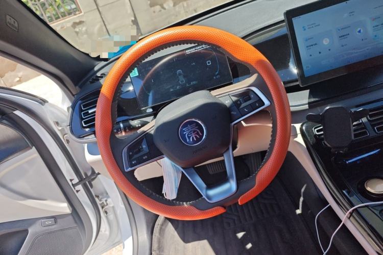 Used BYD Qin PLUS 2025 DM-i Smart Drive 55KM Leading Model Steering Wheel