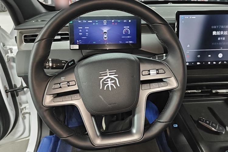Used BYD Qin PLUS 2025 DM-i Smart Drive 55KM Beyond Model Steering Wheel