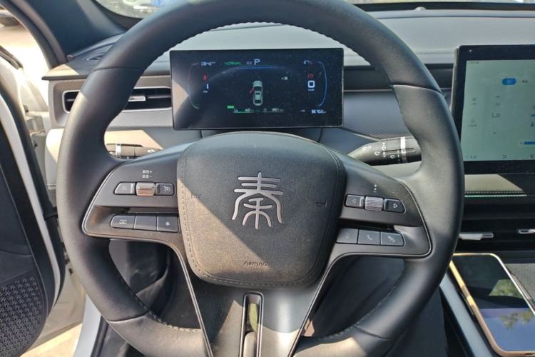 Used BYD Qin PLUS 2025 DM-i Smart Drive 55KM Leading Model Steering Wheel