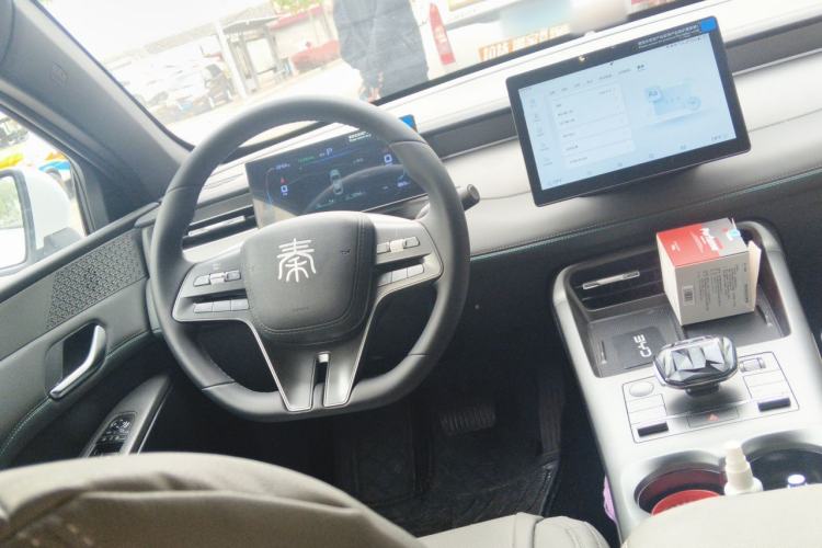 Used BYD Qin PLUS 2025 DM-i Smart Drive 55KM Leading Model Steering Wheel