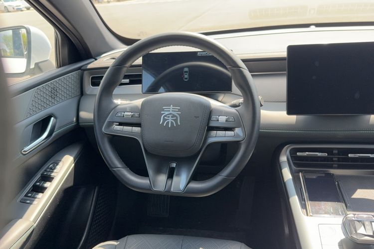 Used BYD Qin PLUS 2025 DM-i Smart Drive 55KM Leading Model Steering Wheel