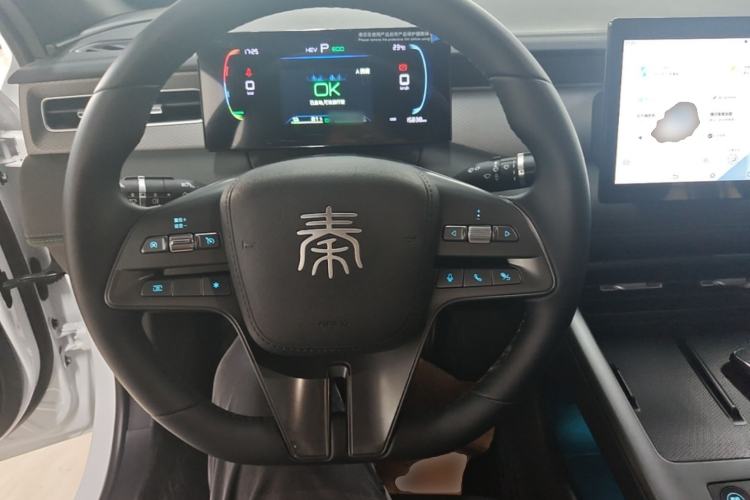 Used BYD Qin PLUS 2025 DM-i Smart Drive 55KM Leading Model Steering Wheel