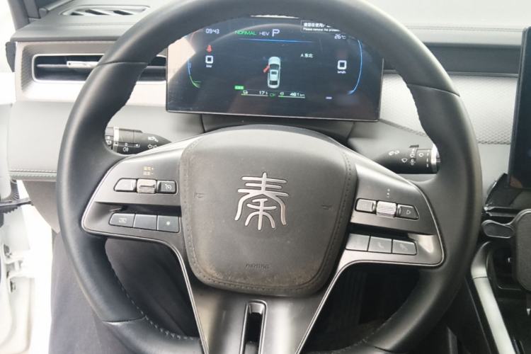 Used BYD Qin PLUS 2025 DM-i Smart Drive 55KM Leading Model Steering Wheel