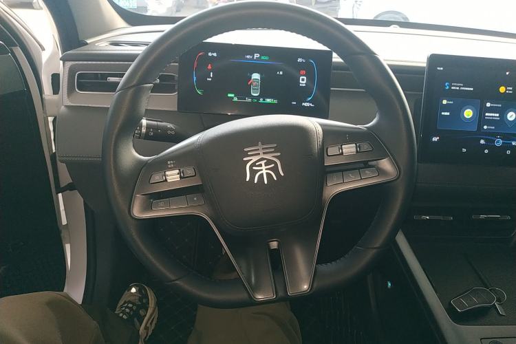 Used BYD Qin PLUS 2025 DM-i Smart Drive 55KM Leading Model Steering Wheel