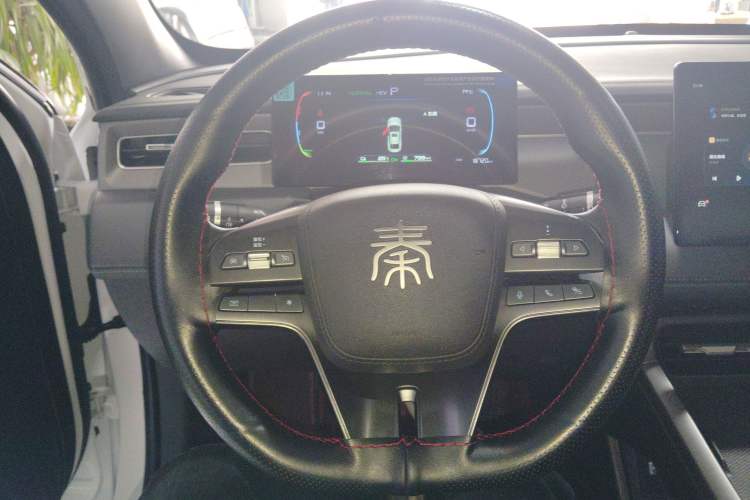 Used BYD Qin PLUS 2025 DM-i Smart Drive 55KM Leading Model Steering Wheel