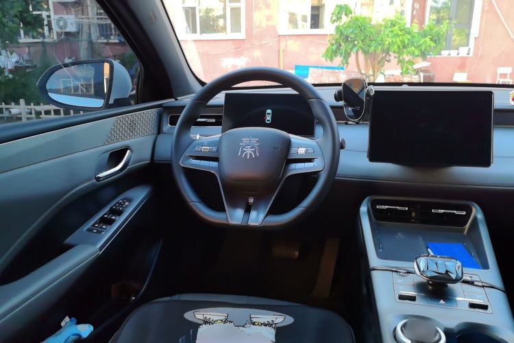 Used BYD Qin PLUS 2025 DM-i Smart Drive 55KM Leading Model Steering Wheel