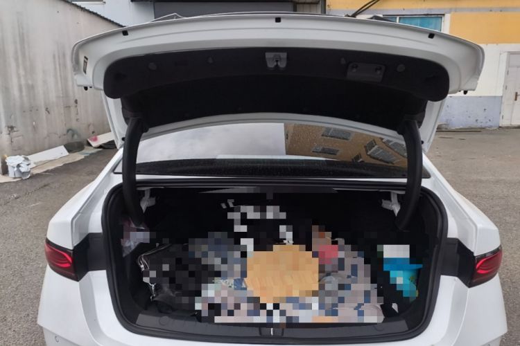 Used BYD Qin PLUS 2025 DM-i Smart Drive 55KM Leading Model Trunk