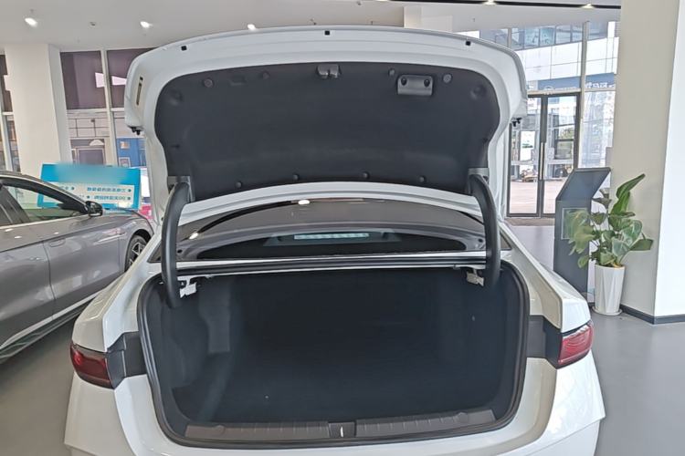 Used BYD Qin PLUS 2025 EV Smart Drive Edition 510KM Leading Model Trunk