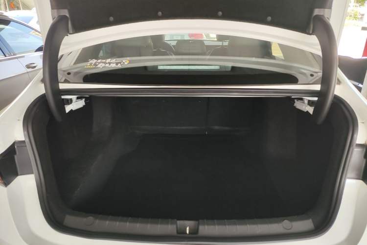 Used BYD Qin PLUS 2025 DM-i Smart Drive 55KM Leading Model Trunk