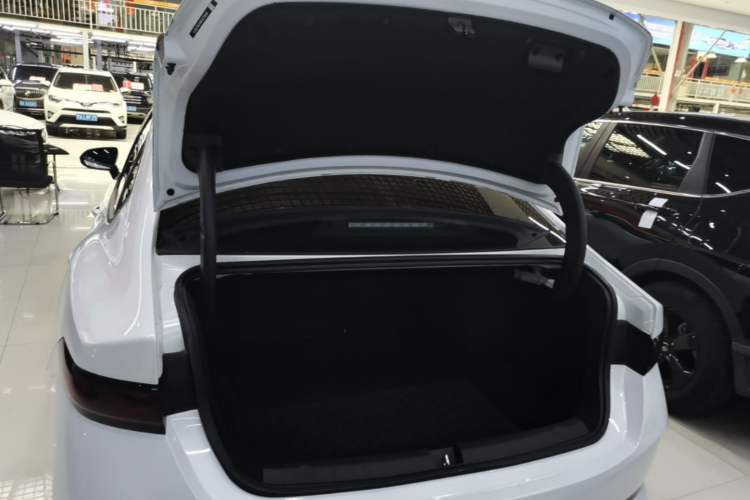 Used BYD Qin PLUS 2025 DM-i Smart Drive 55KM Leading Model Trunk