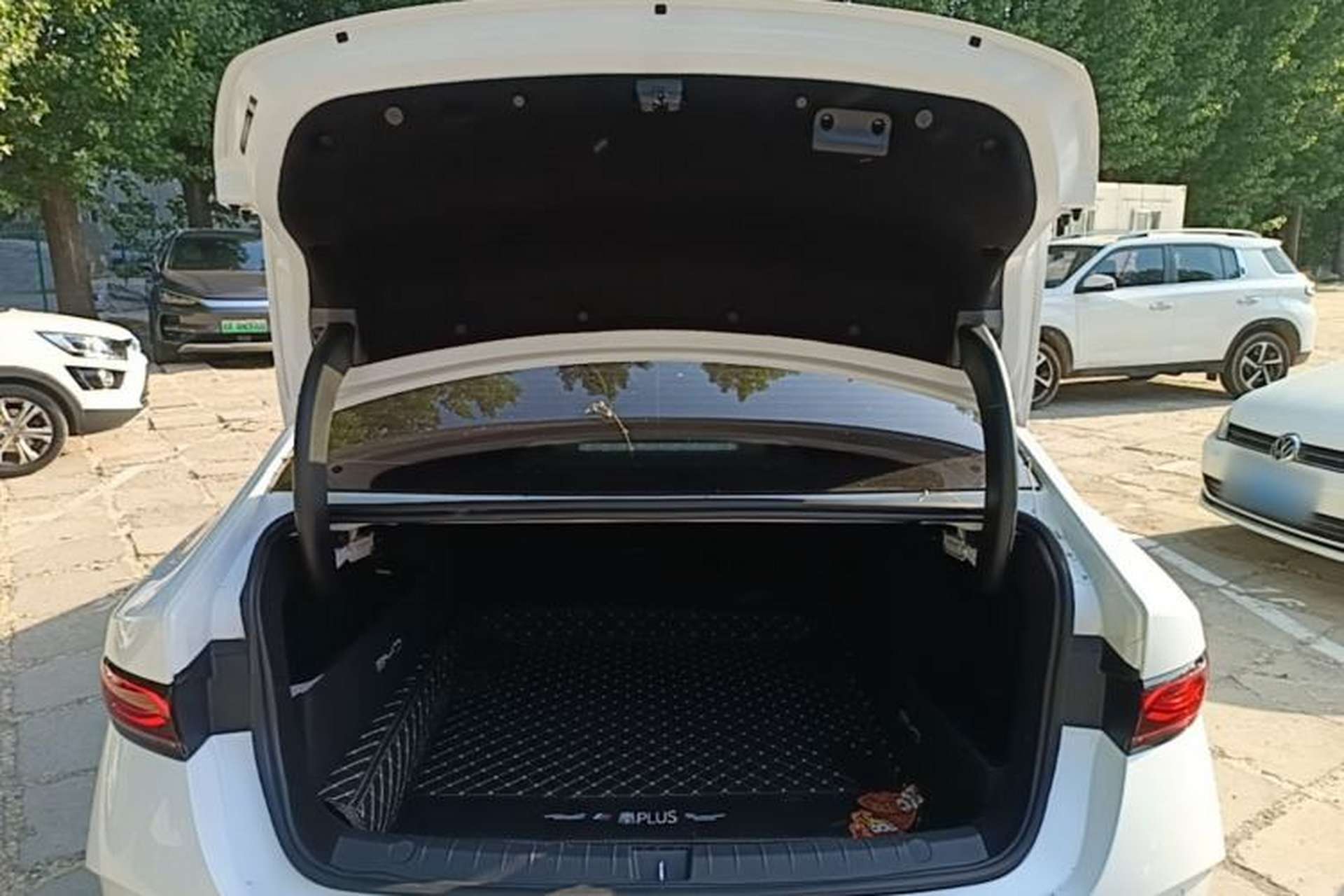Used BYD Qin PLUS 2025 DM-i Smart Drive 55KM Leading Model Trunk
