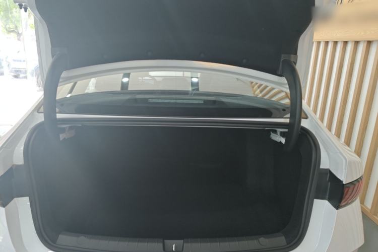 Used BYD Qin PLUS 2025 DM-i Smart Drive 120KM Superior Model Trunk