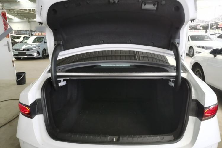 Used BYD Qin PLUS 2025 DM-i Smart Drive 55KM Leading Model Trunk