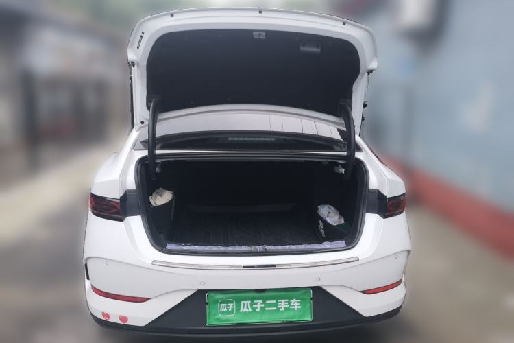 Used BYD Qin PLUS 2025 DM-i Smart Drive 55KM Leading Model Trunk