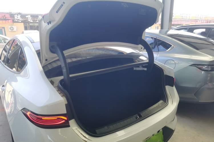 Used BYD Qin PLUS 2025 DM-i Smart Drive 55KM Leading Model Trunk