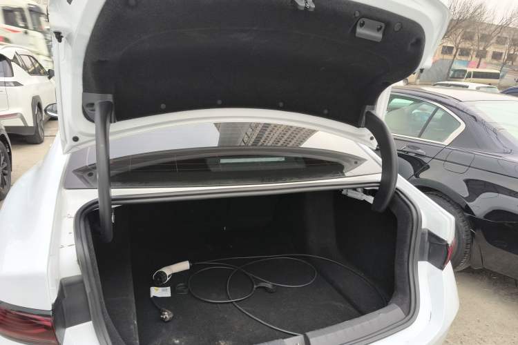 Used BYD Qin PLUS 2025 DM-i Smart Drive 55KM Leading Model Trunk