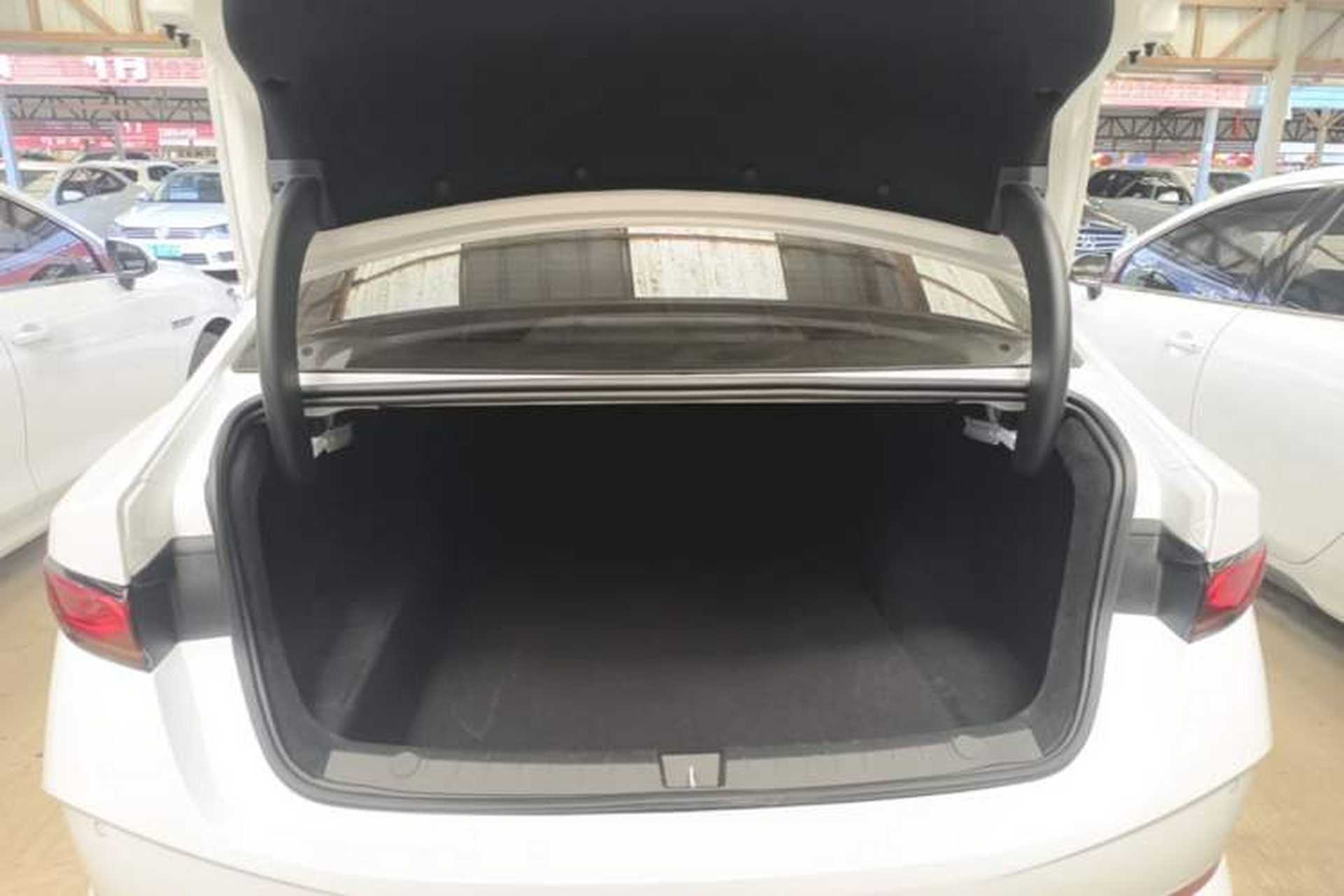 Used BYD Qin PLUS 2025 DM-i Smart Drive 55KM Leading Model Trunk