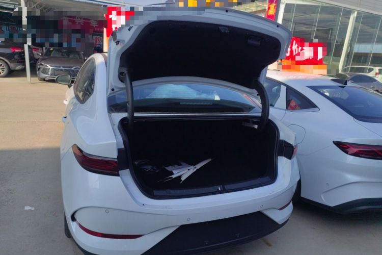 Used BYD Qin PLUS 2025 DM-i Smart Drive 55KM Leading Model Trunk