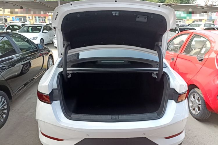 Used BYD Qin PLUS 2025 DM-i Smart Drive 55KM Leading Model Trunk