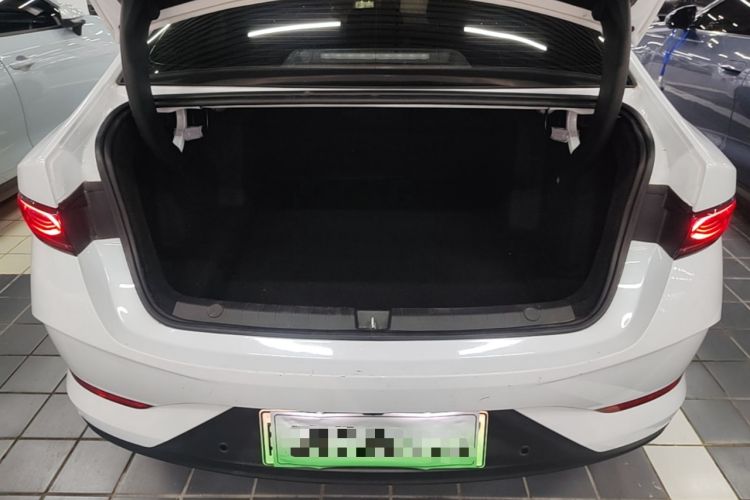 Used BYD Qin PLUS 2025 EV Smart Drive Edition 510KM Leading Model Trunk