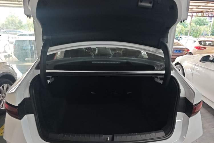 Used BYD Qin PLUS 2025 DM-i Smart Drive 55KM Leading Model Trunk
