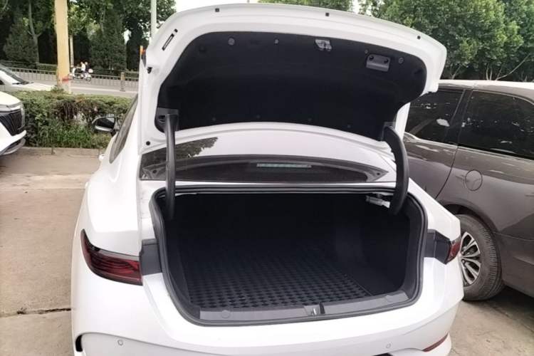 Used BYD Qin PLUS 2025 DM-i Smart Drive 55KM Leading Model Trunk