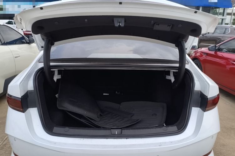 Used BYD Qin PLUS 2025 DM-i Smart Drive 55KM Leading Model Trunk