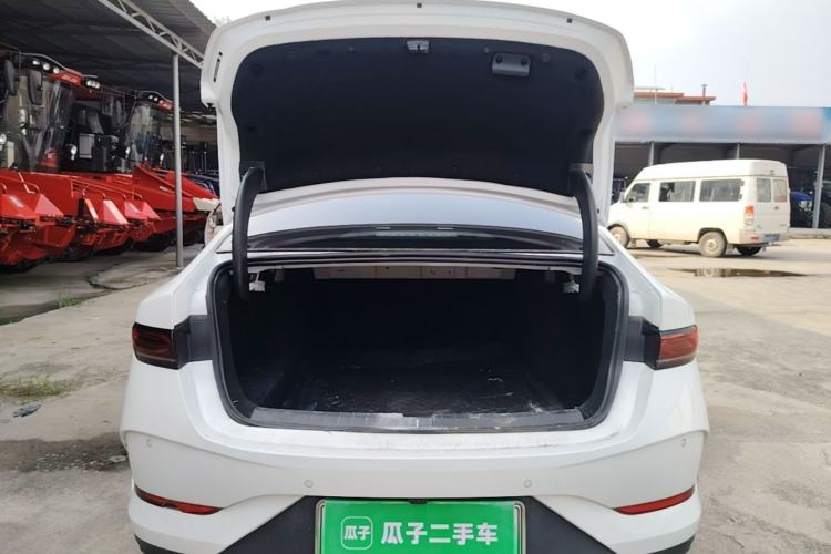 Used BYD Qin PLUS 2025 DM-i Smart Drive 55KM Leading Model Trunk