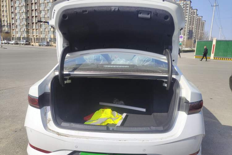 Used BYD Qin PLUS 2025 DM-i Smart Drive 55KM Leading Model Trunk
