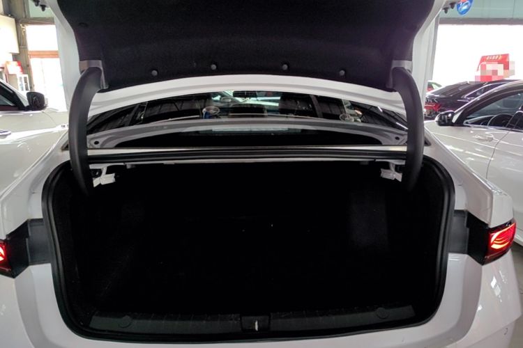 Used BYD Qin PLUS 2025 DM-i Smart Drive 55KM Leading Model Trunk