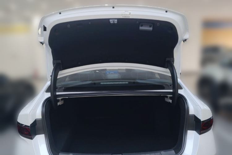 Used BYD Qin PLUS 2025 DM-i Smart Drive 120KM Superior Model Trunk