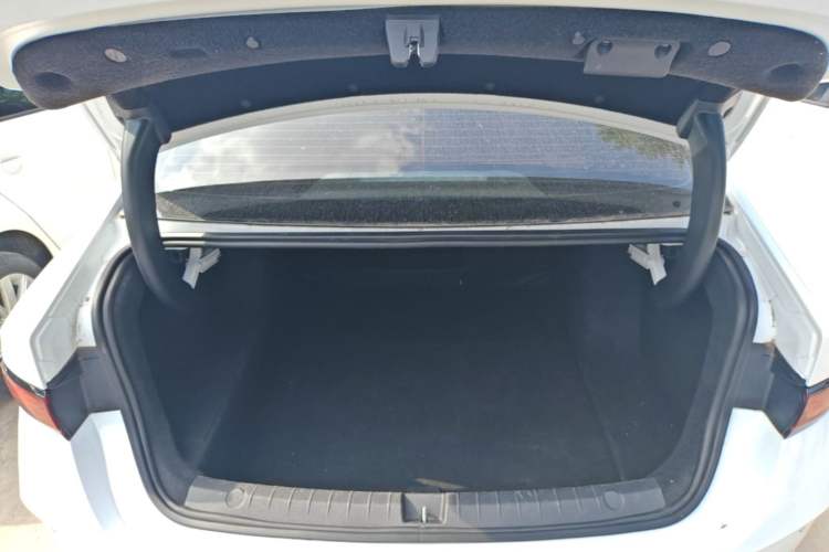 Used BYD Qin PLUS 2025 DM-i Smart Drive 55KM Leading Model Trunk