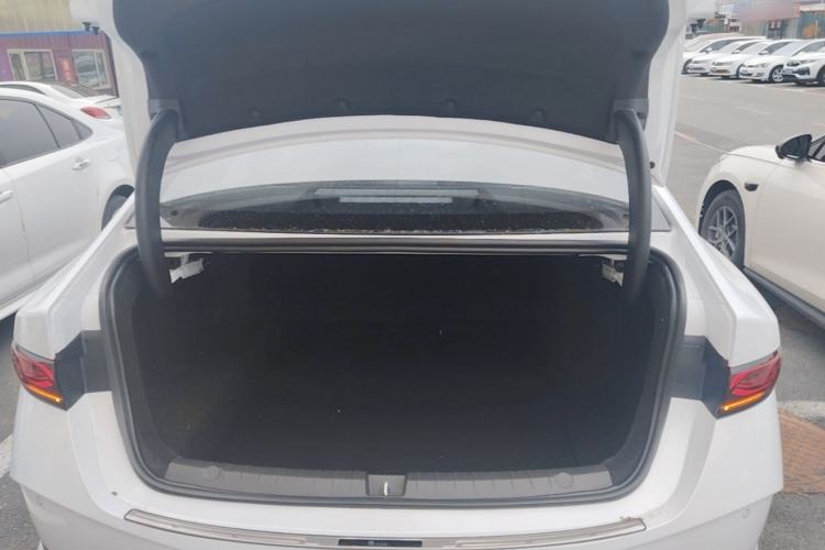 Used BYD Qin PLUS 2025 DM-i Smart Drive 55KM Leading Model Trunk