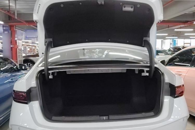 Used BYD Qin PLUS 2025 DM-i Smart Drive 55KM Leading Model Trunk