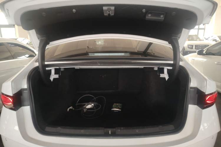 Used BYD Qin PLUS 2025 DM-i Smart Drive 55KM Leading Model Trunk