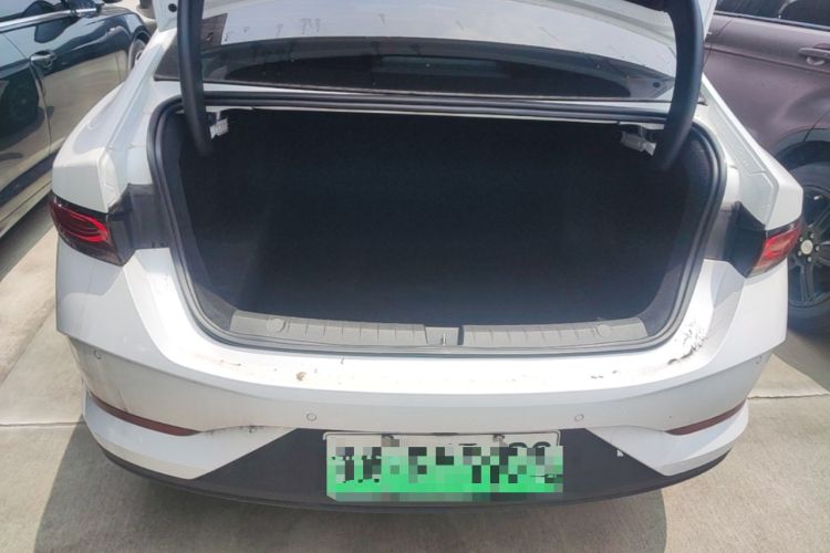 Used BYD Qin PLUS 2025 DM-i Smart Drive 55KM Leading Model Trunk