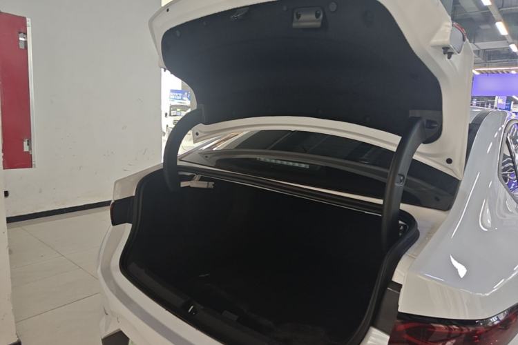 Used BYD Qin PLUS 2025 DM-i Smart Drive 55KM Leading Model Trunk