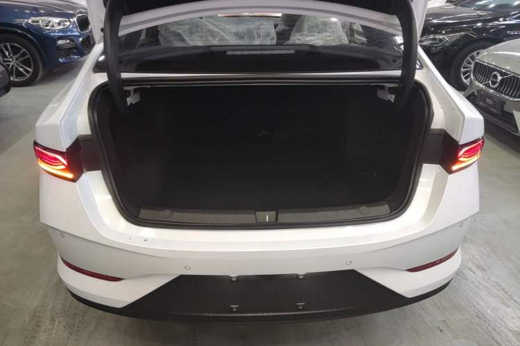 Used BYD Qin PLUS  Trunk