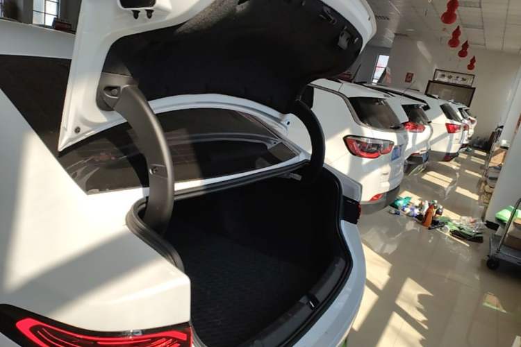 Used BYD Qin PLUS 2025 DM-i Smart Drive 55KM Leading Model Trunk