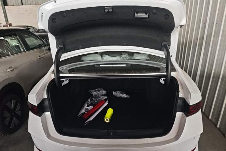 Used BYD Qin PLUS  Trunk