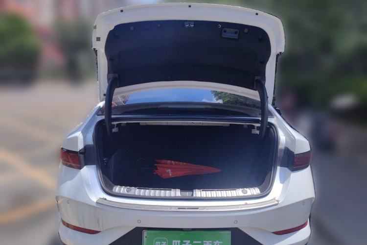 Used BYD Qin PLUS 2025 DM-i Smart Drive 55KM Leading Model Trunk