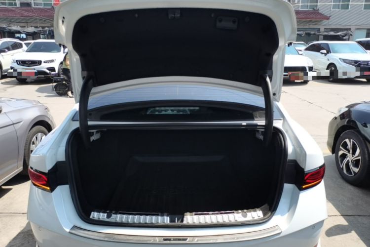 Used BYD Qin PLUS 2025 DM-i Smart Drive 55KM Leading Model Trunk
