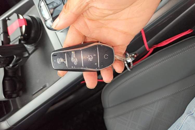 Used BYD Qin PLUS 2025 EV Smart Drive Edition 510KM Leading Model Vehicle Key