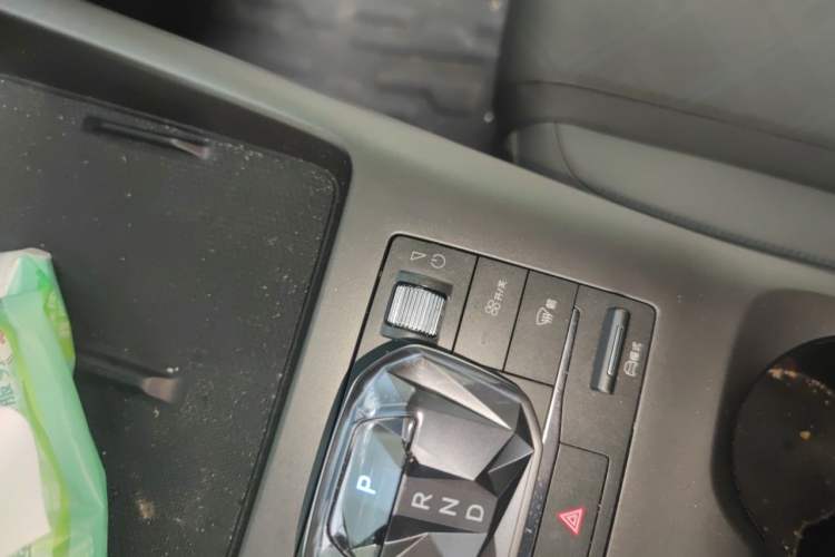 Used BYD Qin PLUS 2025 DM-i Smart Drive 55KM Leading Model Vehicle Key