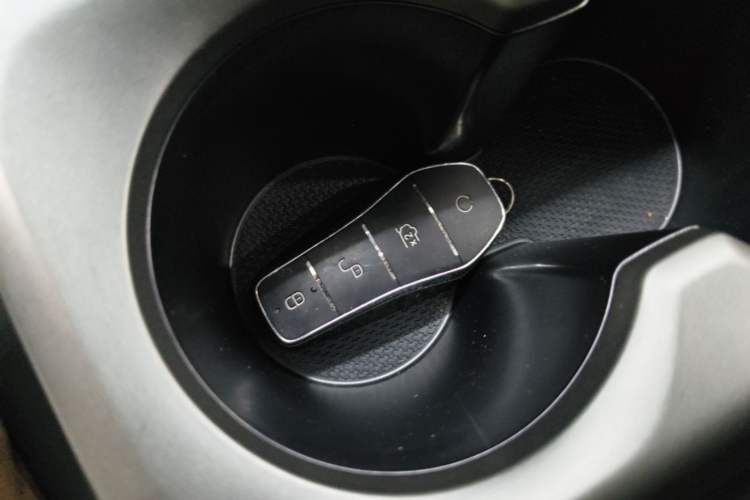 Used BYD Qin PLUS 2025 DM-i Smart Drive 55KM Leading Model Vehicle Key