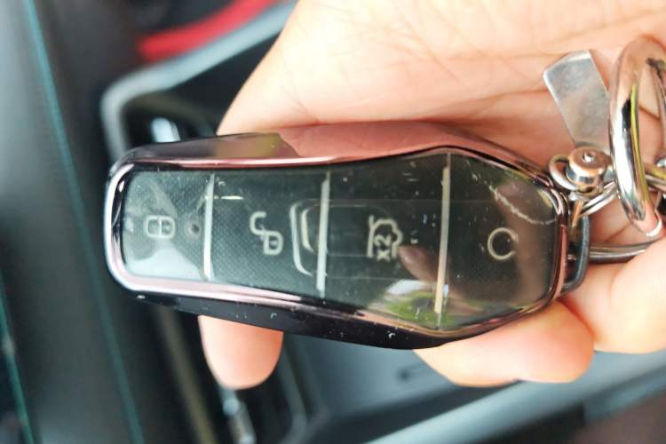 Used BYD Qin PLUS 2025 DM-i Smart Drive 55KM Leading Model Vehicle Key