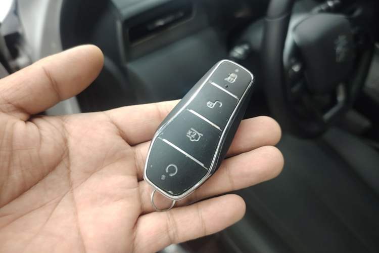 Used BYD Qin PLUS 2025 EV Smart Drive Edition 420KM Leading Model Vehicle Key